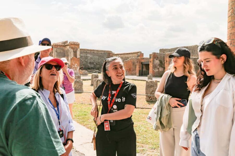 From Naples: Pompeii Skip-the-Line Guided Tour - Why an early-start Pompeii visit matters from Naples