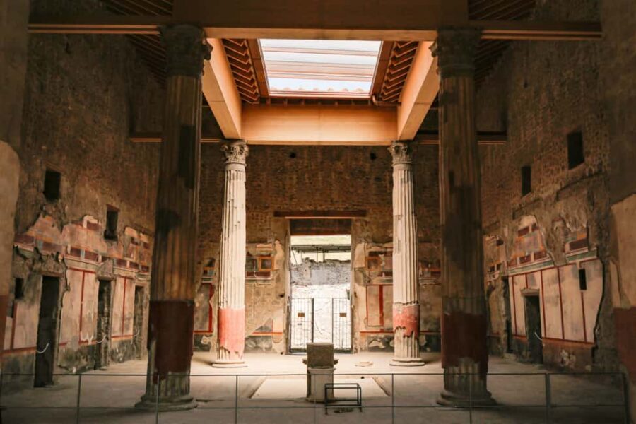 From Naples: Pompeii Skip-the-Line Guided Tour - Macellum and the plaster casts: seeing consequences, not just stones