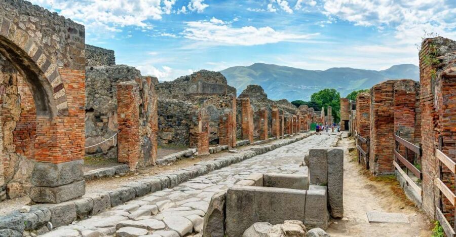 From Rome: Pompeii, Positano and Amalfi Full-Day Tour - Key highlights that shape the day