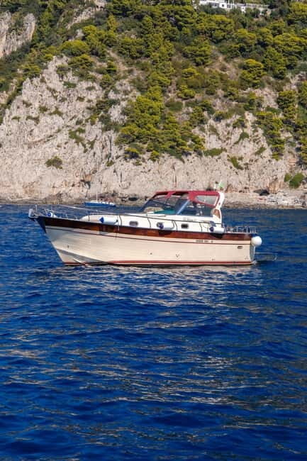 From Sorrento: Amalfi Coast Small Group Boat Day Tour - Onboard comforts and included drinks: what’s actually provided