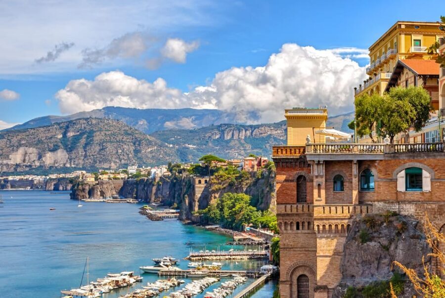 From Sorrento: Capri Boat Tour with Snorkeling & Drinks - Drinks, Fruit, and the Limoncello-Prosecco Part of the Day