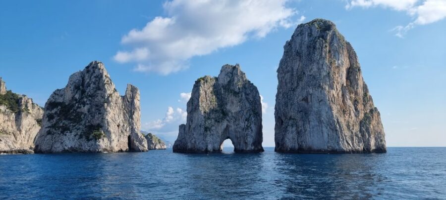 From Sorrento: Full Day Capri Private Boat Trip with Drinks - Capri on foot: using your 3/4 hour wisely