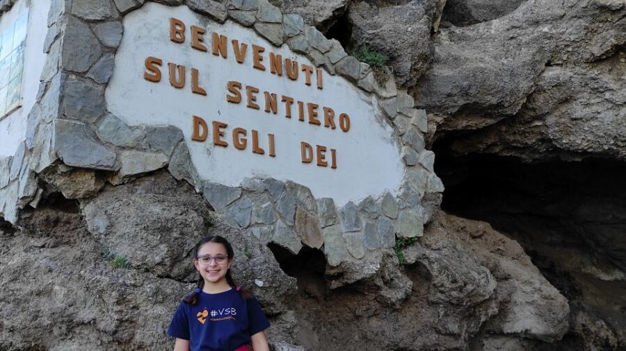 From Sorrento: Path of the Gods Hike with Tasting Stop - Where the Day Starts: Piazza Torquato Tasso in Sorrento