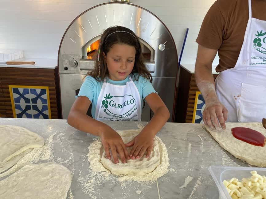 From Sorrento: Pizza-Making Class w/ View of Mount Vesuvius - The storefront tasting: olive oil and balsamic before the flour