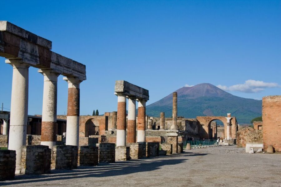 From Sorrento: Pompeii by Train with Vesuvius & Guided Tour - The return to Sorrento: keep the timing simple