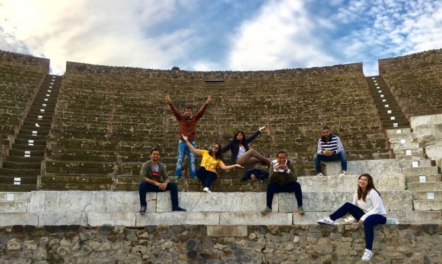 From Sorrento: Pompeii Ruins All-inclusive Guided Tour - Termopolia, bakery utensils, mosaics, and frescoes: where Pompeii turns personal