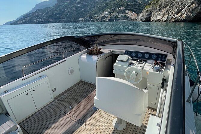 Full Day Private Boat Tour of the Amalfi Coast - Stop 2: Grotta dello Smeraldo and the €7 per person decision
