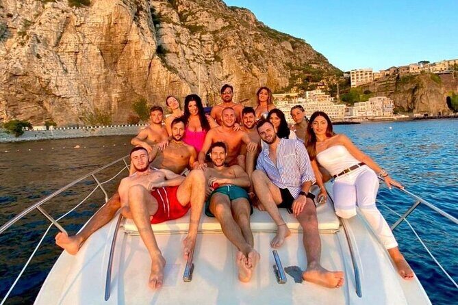 Full Day Private Boat Tour to Capri from Sorrento Coast - Stop on Capri’s island: time to get your bearings