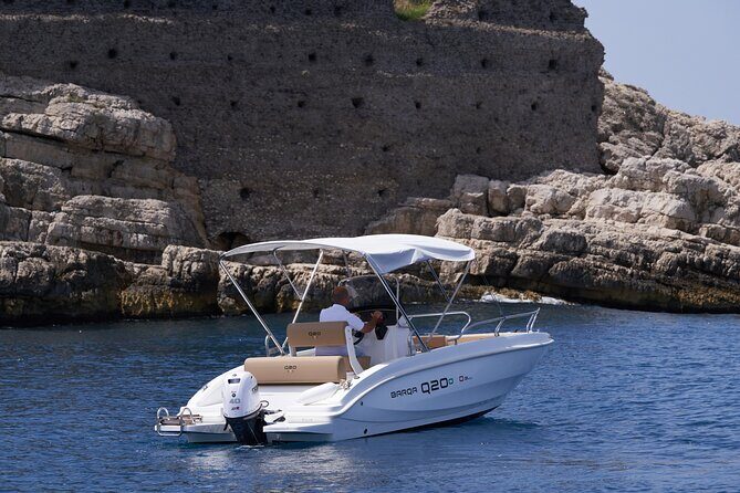 Full Day Private Tour from Sorrento to Capri by speedboat - Private speedboat beats the clock from Sorrento to Capri