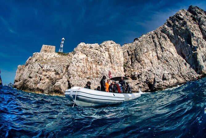 Guided diving for beginners without certification from Sorrento - Two guided underwater sessions off Capri with a PADI instructor