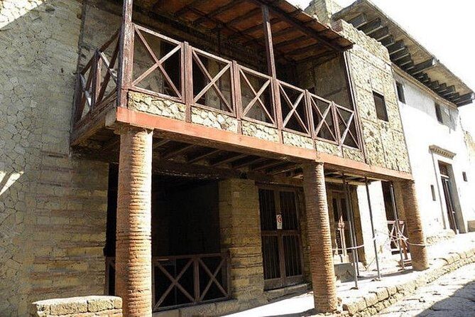 Herculaneum-Wine tour from Sorrento, with licensed guide included - Entrance fees and how to budget the real total
