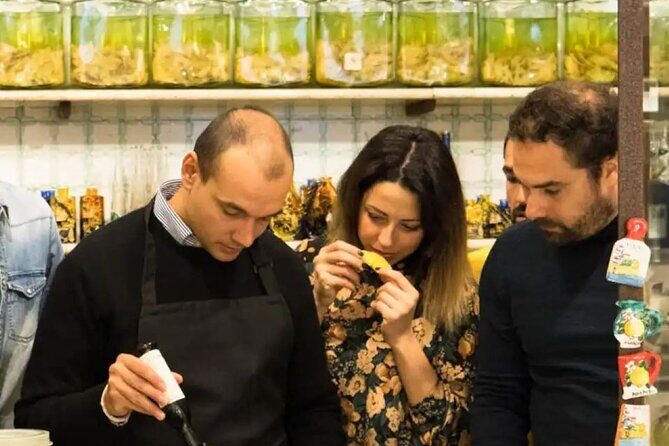 Learn how to make Amalfi limoncello - Tasting different limoncello varieties (and learning how to serve it)