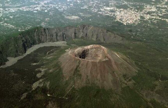 Mt. Vesuvius and Pompeii Full-Day Tour from Sorrento - Door-to-door Sorrento pickup: the day starts with a vibe check