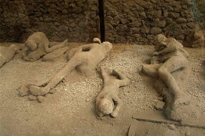 Mt Vesuvius and Pompeii Tour by Bus from Sorrento - After Pompeii: lunch is the part you should plan, not assume