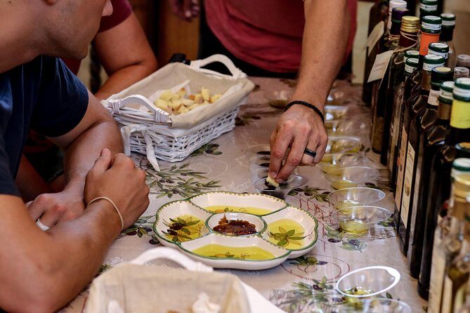 Olive oil tasting in Sorrento - Small-group comfort: why a cap of eight changes the feel