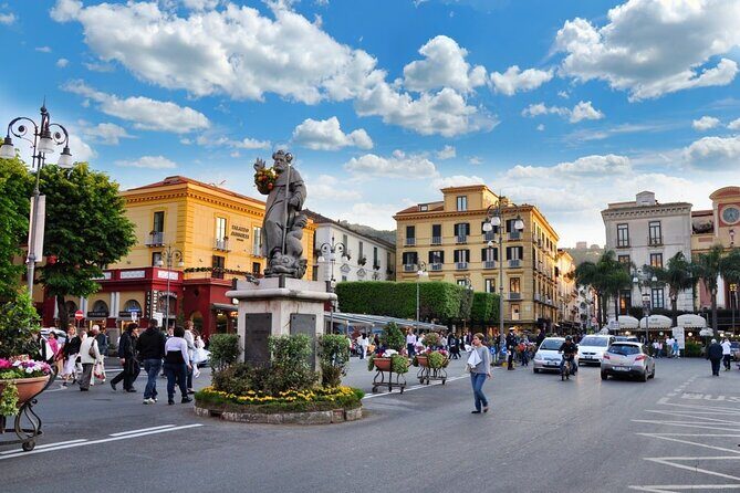 One Way Private Transfer from Sorrento to Naples (Airport-Train station-Hotel) - Who this transfer is best for