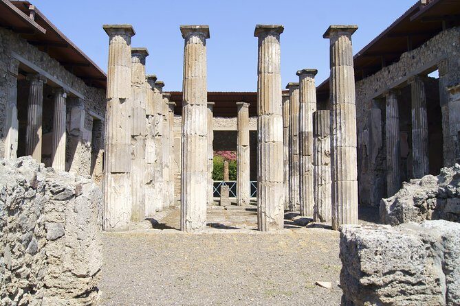 Pompeii and Naples with guide all day and tickets included - Timing, walking, and heat: how to make the day feel easier