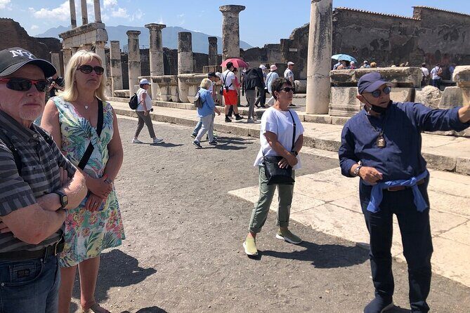 Pompeii Express Guided Tour by Train from Sorrento - From Sorrento to Pompeii: the train part that makes this tour work