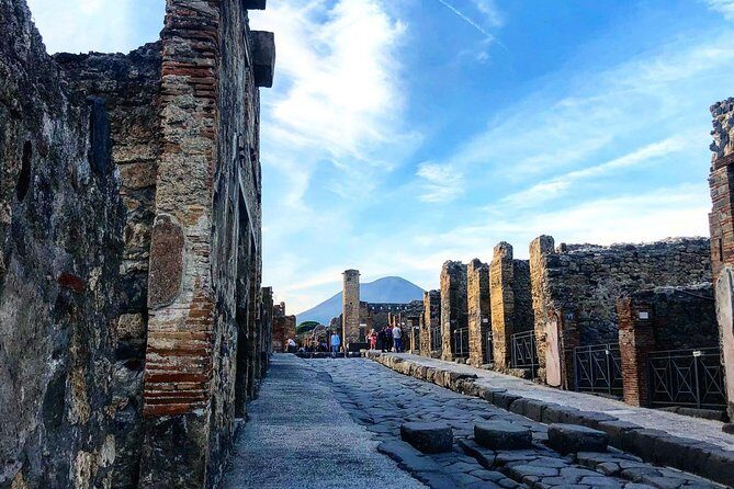 Pompeii Guided Tour From Sorrento Coast - Sorrento Pickup and the A/C Ride to Pompeii