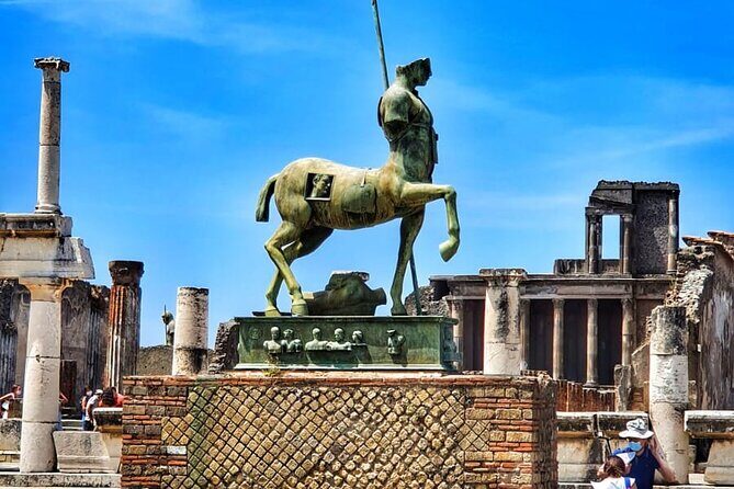 Pompeii & Mount Vesuvius Tour with Guided Visit, Tickets & Lunch - Climbing Mount Vesuvius: What the Last Hour Really Feels Like
