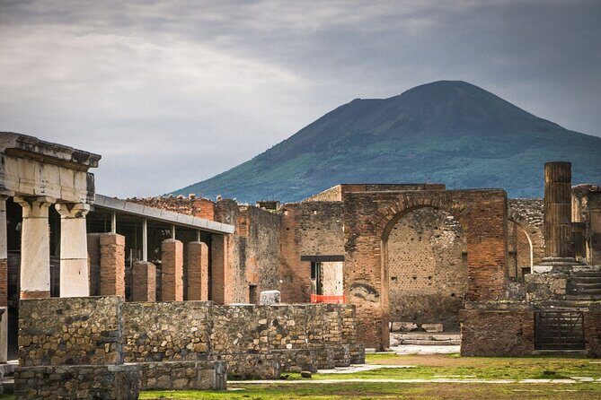 Pompeii & the Amalfi Coast Private Tour - Transportation and comfort: the value of air-conditioning and WiFi