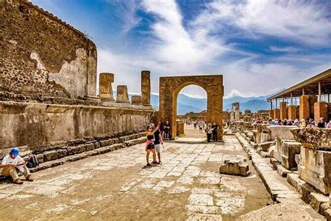 Pompeii Tour with Lunch and Wine Tasting from Positano - Who This Tour Fits Best (and Who Might Feel Rushed)
