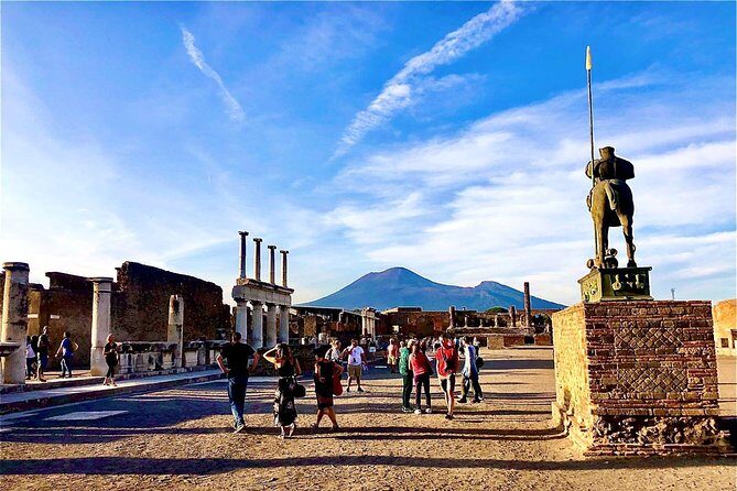 Pompeii & Vesuvius with Lunch & Wine Tasting from Positano - The overall pacing: Pompeii first, Vesuvius next, then lunch (and why it matters)