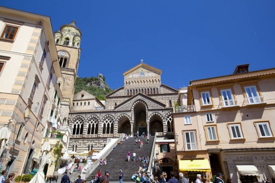 Positano, Amalfi and Ravello Sharing Tour from Sorrento - Small-group logistics: the minivan experience (and its trade-offs)