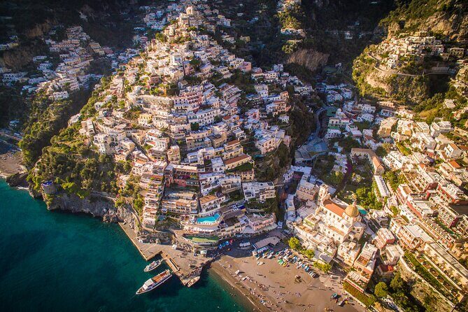Positano Walking Tour with a Local Guide - Grotta di Fornillo and the nativity scene in rock