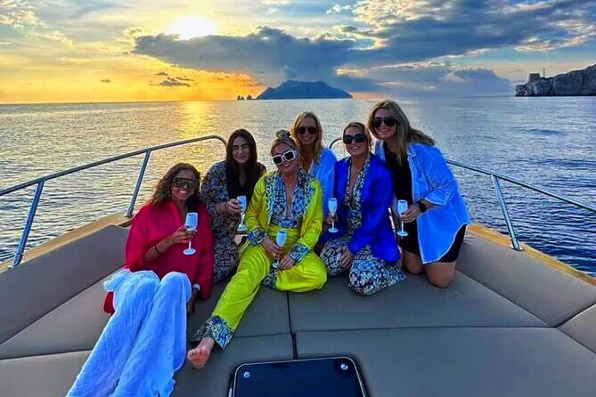 Private 4-Hour Boat Tour to Capri island with limoncello tasting - Sorrento departure: the route that sets the tone