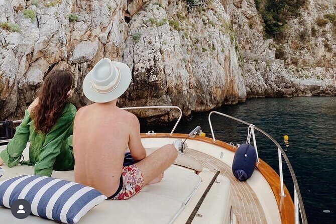 Private boat tour along Amalfi Coast - Price and logistics: when this private day is a smart buy