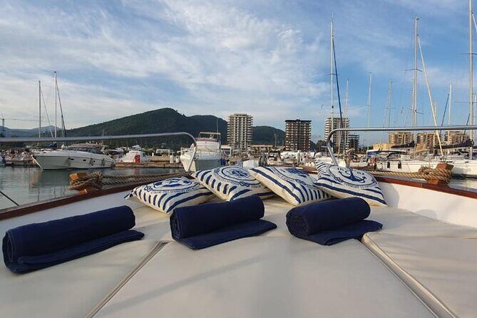 Private Boat Tour Amalfi Coast or Capri - Conca dei Marini: Quick Dip, Bigger Lunch Potential