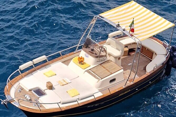 Private boat tour Capri Full day - Food stops: lunch may happen, but don’t assume it’s automatic