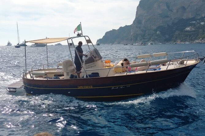 Private boat tour Capri Full day - Your onboard base: 8-meter comfort, up to 7 guests