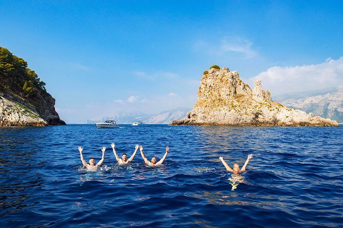 Private Boat Tour from Sorrento to Capri on a Classic Gozzo 8.50 - Private Gozzo 8.50 from Sorrento to Capri: the real reason it feels special