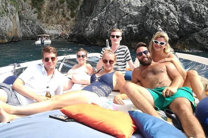 Private Boat Tour from Sorrento to Positano and Amalfi - Meeting point and timing: start smart at Via Marina Piccola