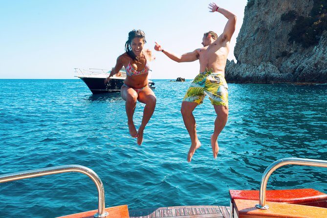 Private Boat Tour Sorrento to Positano & Amalfi–Typical Gozzo 850 - On-board experience: drinks, limoncello, snorkeling gear, and the crew touch