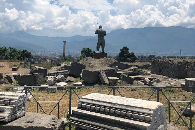 Private Pompeii and Herculaneum Day Tour with Pick Up - Pompeii Archaeological Park: what 2 hours feels like