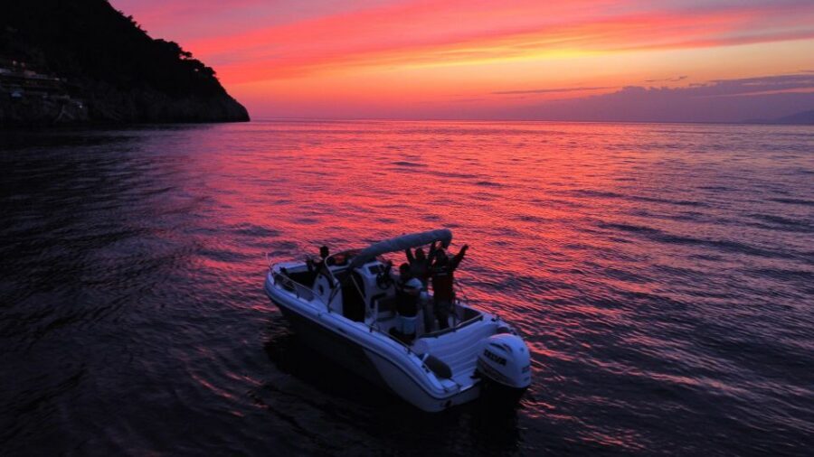 Private Sunset boat tour - Snorkelling and swimming: the “you came for the water” part