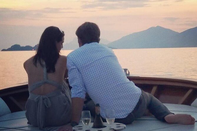 Private Sunset Cruise with Prosecco Onboard - Timing: A 6:00 pm Cruise That Matches the Coast’s Mood
