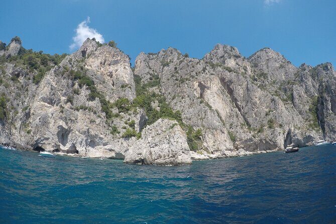 Private tour of Capri - Stop 5: I Faraglioni and the arch of love, quick stops done right