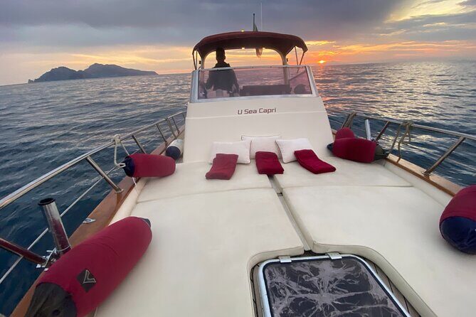 Private Tour of the Island of Capri by Boat and Visit to the Caves - Coast Views and I Faraglioni: Best Photo Angles, Less Hassle