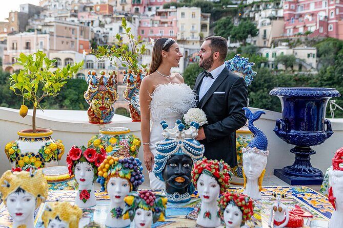 Professional photo shoot around Positano - Old town streets and shopping stops for photos that look natural