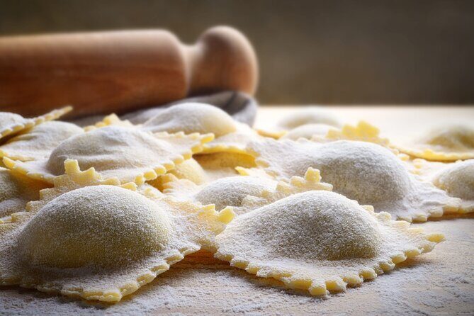 Ravioli & Tagliatelle Cooking Class at a Local's Home in Positano - Montepertuso and Li Galli: the scenic pause that makes dinner feel earned