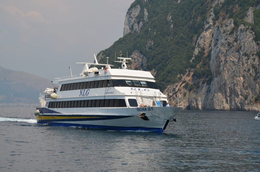 Round-Trip Ferry Ticket from Salerno to Amalfi and Positano - Sorrento meeting point and boarding: how to avoid dock chaos