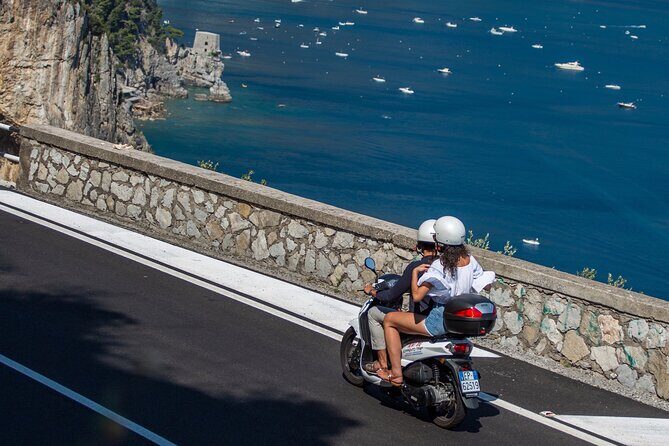 Scooter rental to visit the Amalfi Coast - Helmets and insurance: what’s covered vs what you’ll pay
