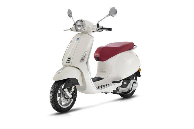 Scooter Rental Vespa Primavera 125cc from Sorrento - Meeting at Corso Italia: Your Start Point and First Decisions
