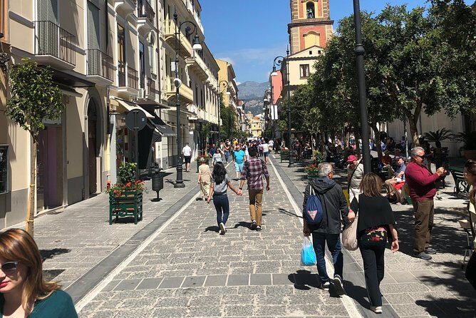 Secrets Walks of Sorrento with a Local - Sedile Dominova and Piazza Tasso: nobles, politics, and poetry