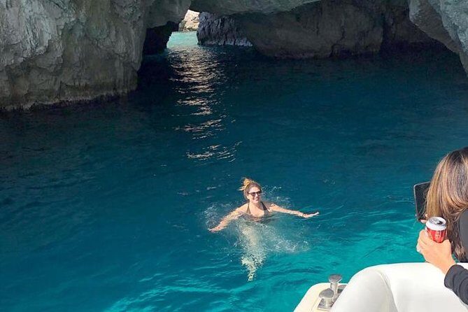 Shared Boat Excursion to Capri from Sorrento - Capri Town Time: How to Handle the Transit and the Walk (3–4 Hours)