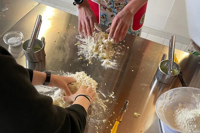 Shared Cooking Class with Fresh Garden Ingredients in Sorrento - Dessert Workshop: Handmade Tiramisu and Limoncello Tasting